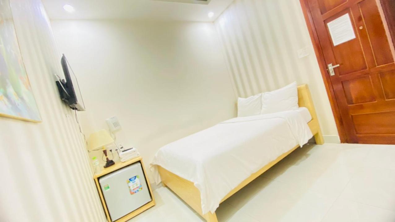 Bong Lua Vang Hotel Да Лат Екстериор снимка