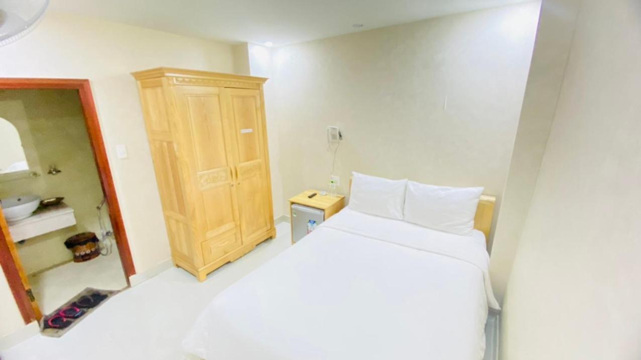 Bong Lua Vang Hotel Да Лат Екстериор снимка